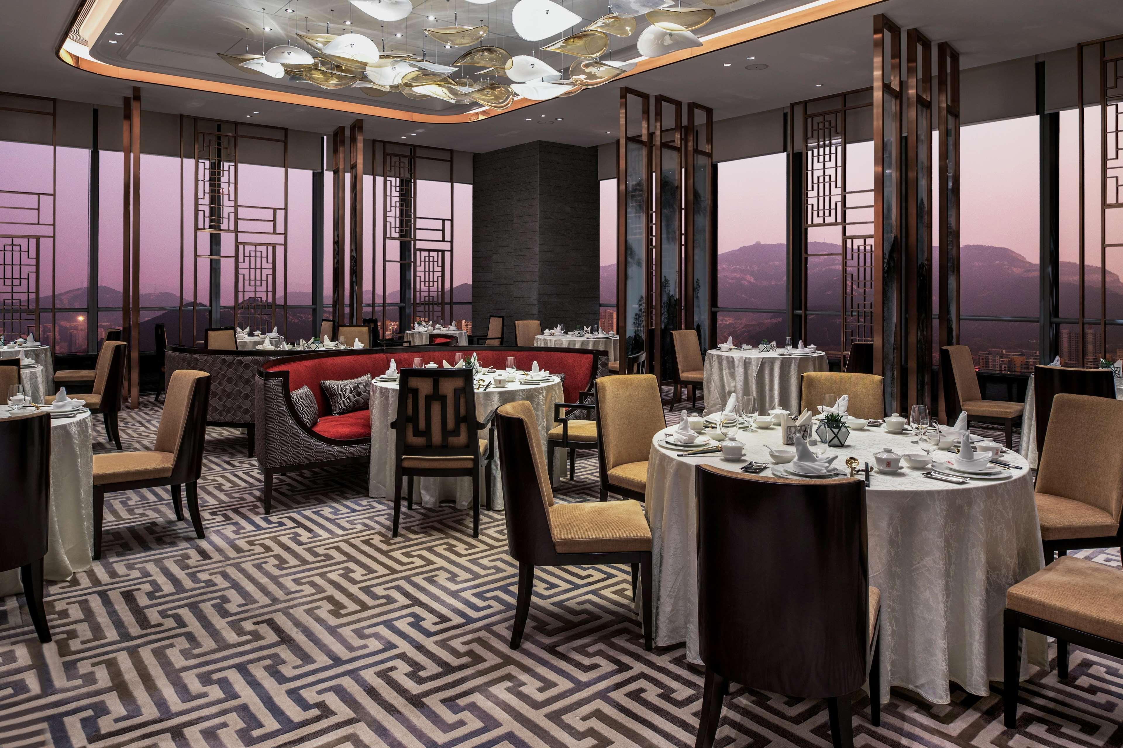 Hilton Jinan South Hotel & Residences Экстерьер фото
