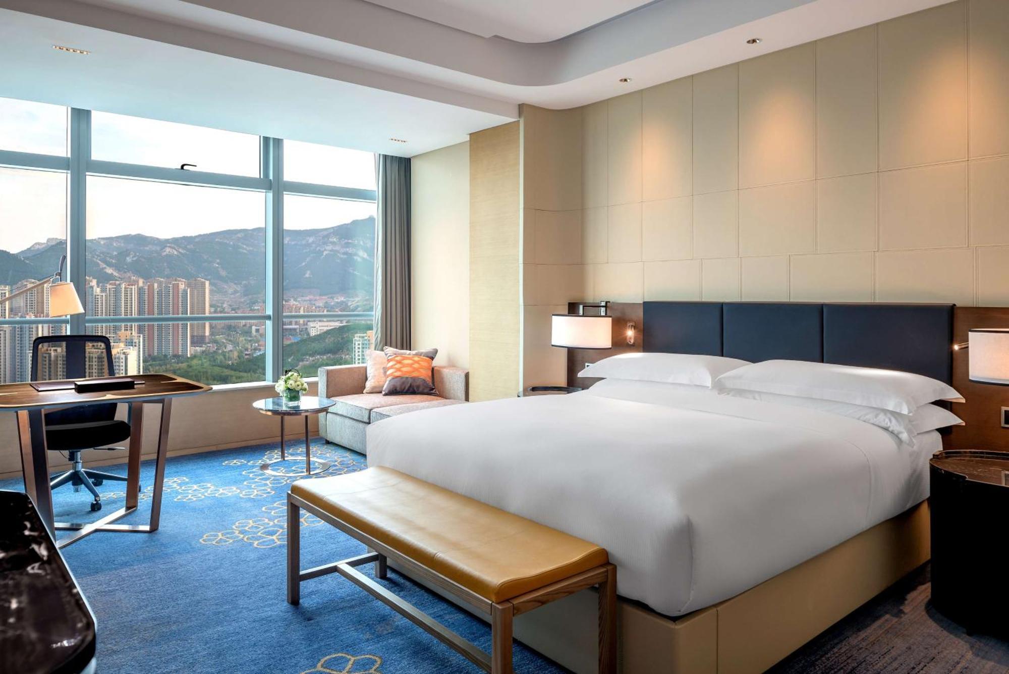 Hilton Jinan South Hotel & Residences Экстерьер фото