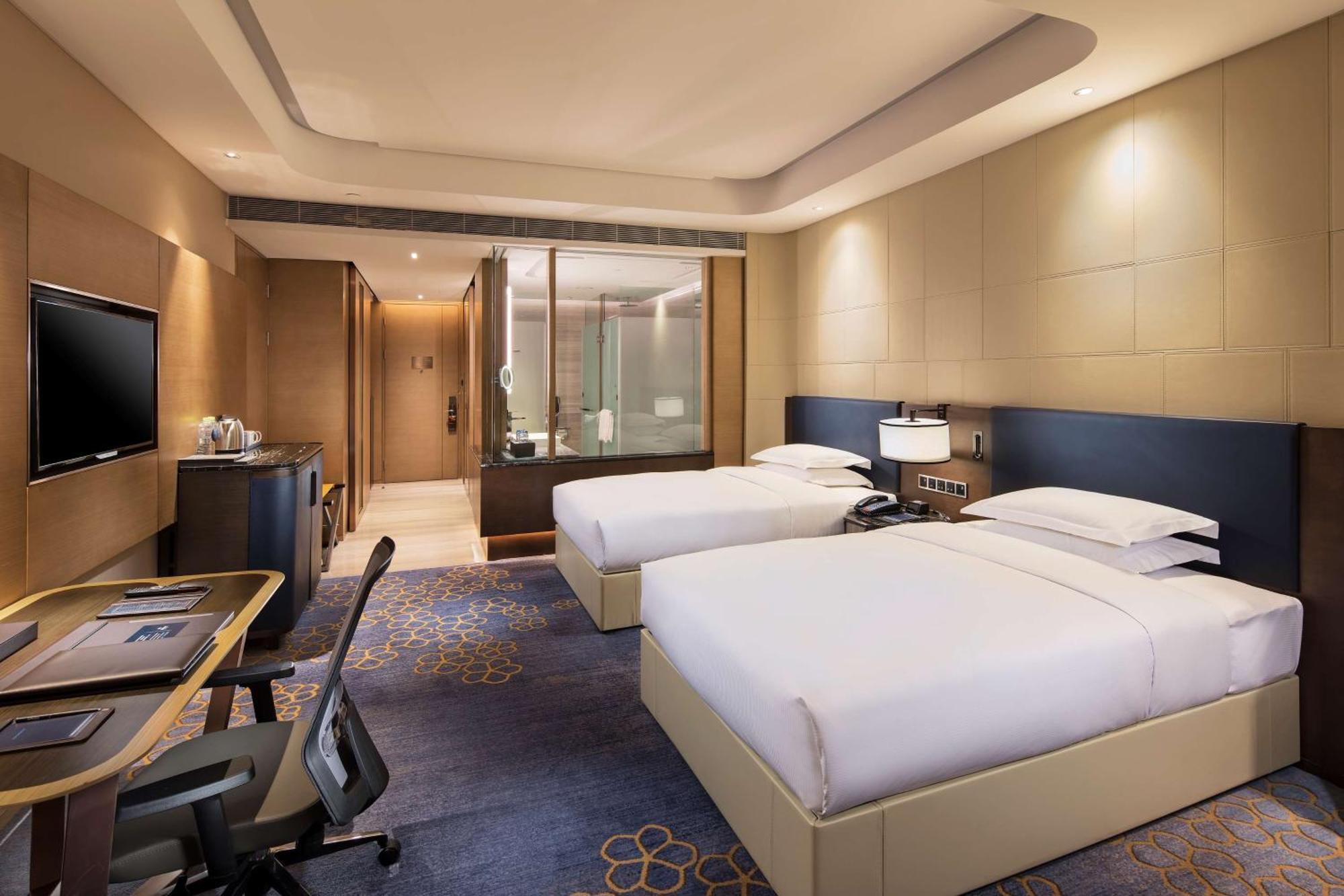 Hilton Jinan South Hotel & Residences Экстерьер фото