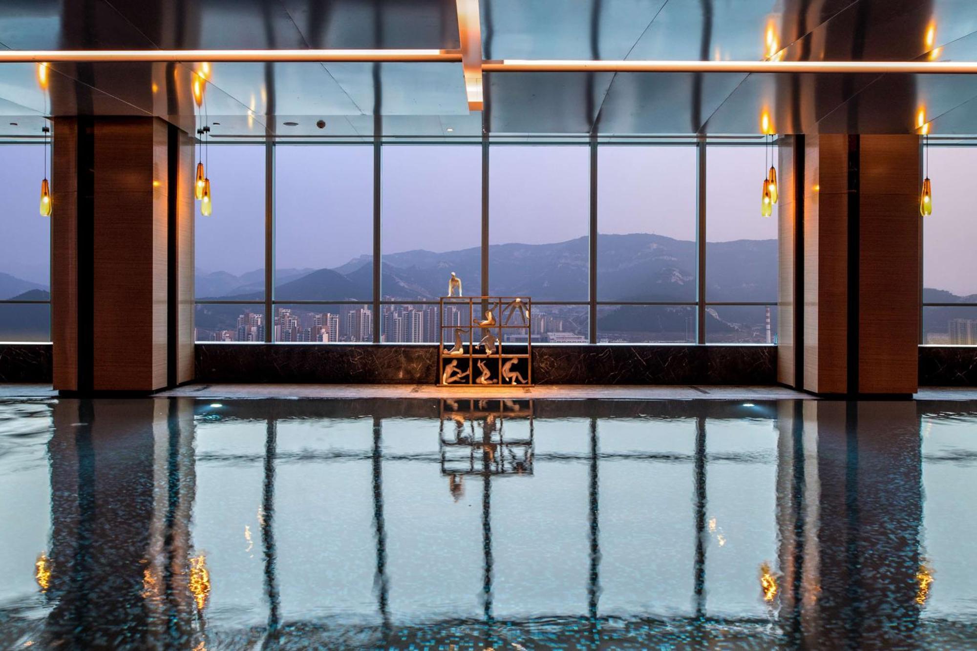 Hilton Jinan South Hotel & Residences Экстерьер фото